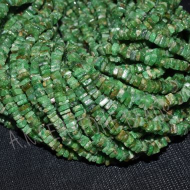 chrome diopside square beads